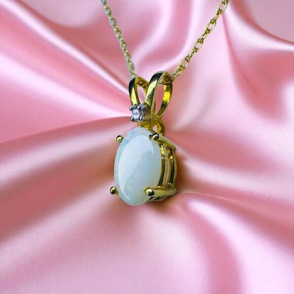 VINTAGE- 10K Gold -Natural Australian Opal & Diamond Necklace 18" -White Opal-1g - Picture 2 of 16